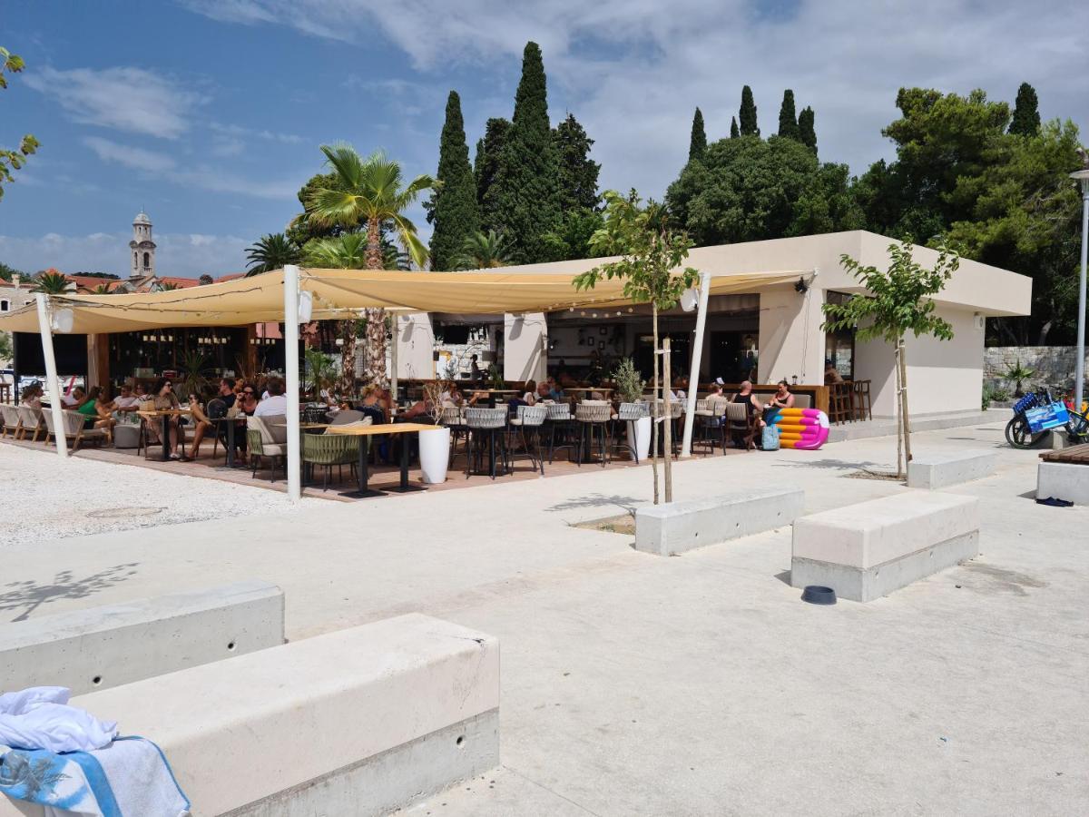 Apartmani Ivana Kastela Exterior photo